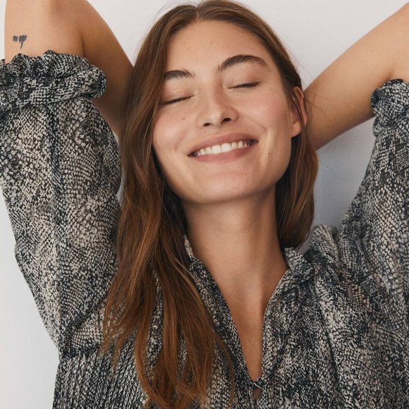 Mango Printed pleated blouse - Size 4 - Picture 6 of 16